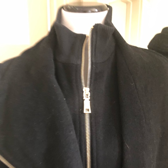 Vince Camuto coat - Picture 4 of 13